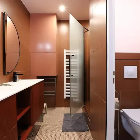Sous Plex 6 Personnes - 11 * Paris